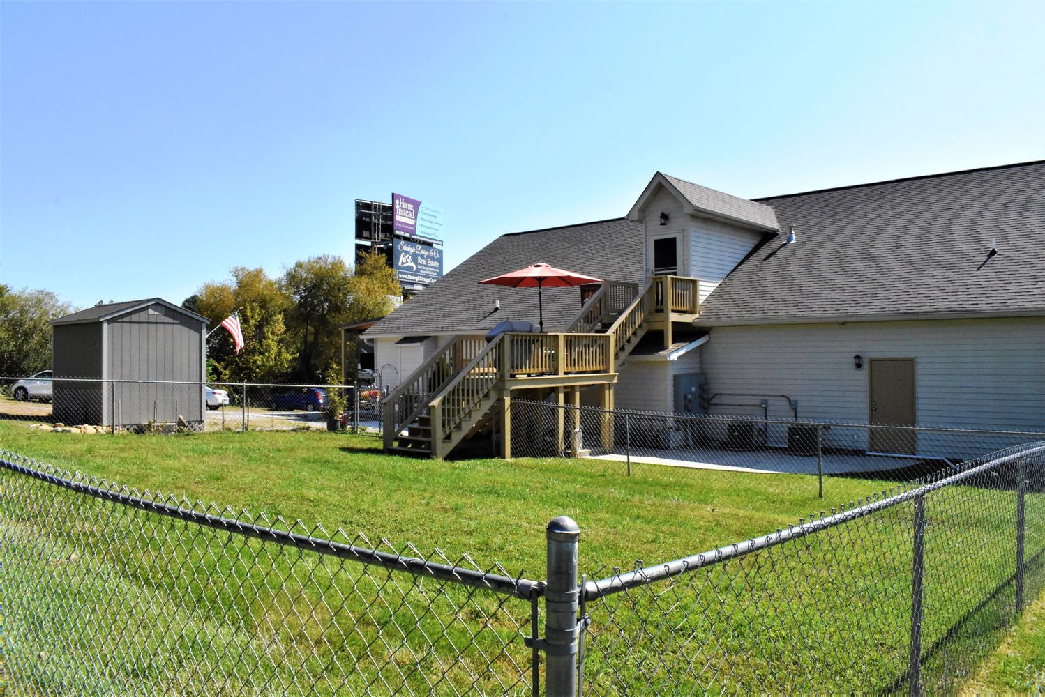 1771 Peavine Rd, Crossville, TN 38571